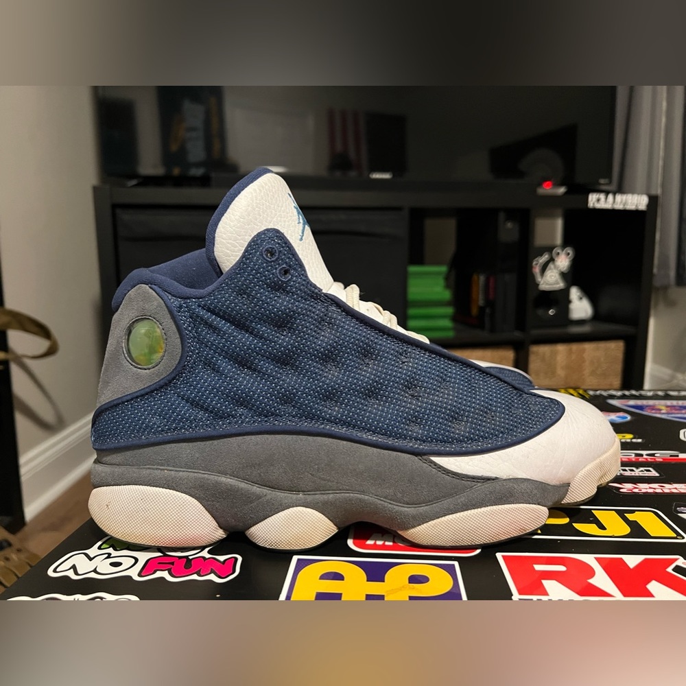 Retro 13 flint size 11